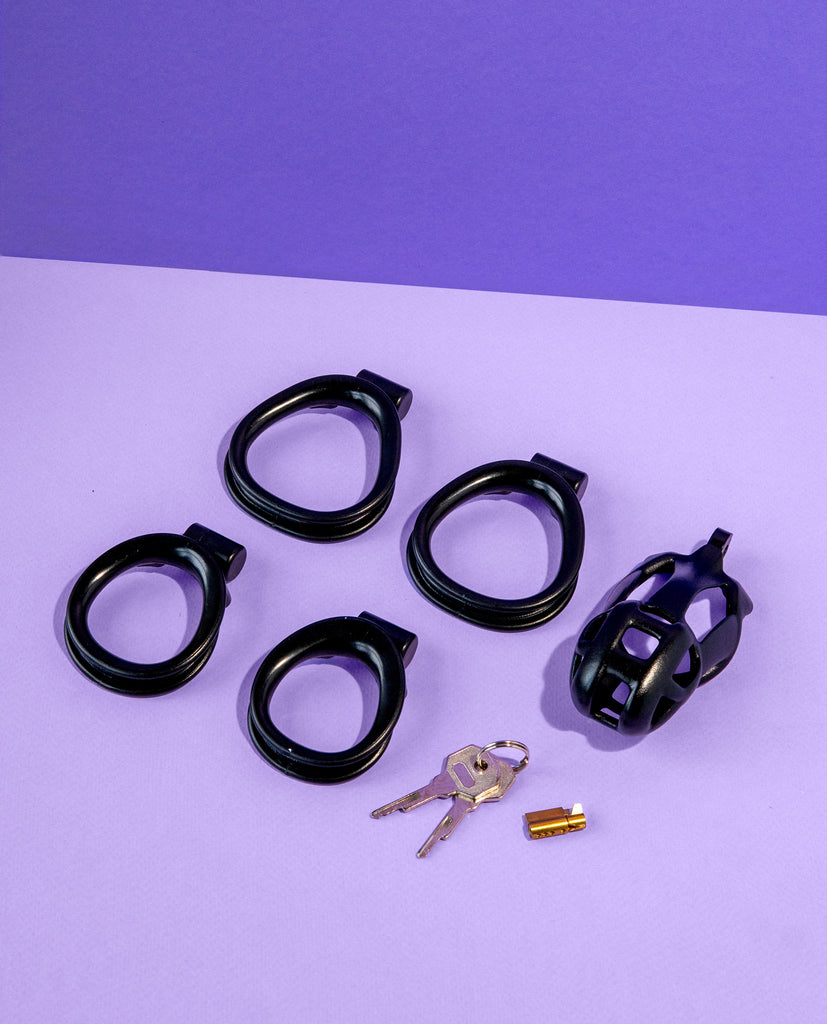 classic axel chastity cock cage set of 4 rings with key and lock 